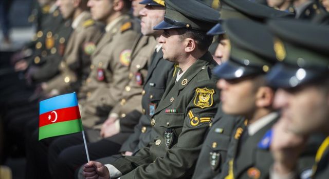 Azerbaycan ordusu Dağlık Karabağ'daki savaşta 2 bin 802 şehit verdi