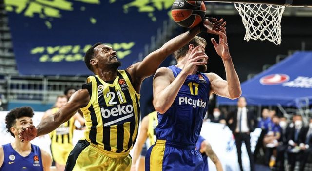 Fenerbahçe THY Avrupa Liginde galibiyet serisini 7 maça çıkardı