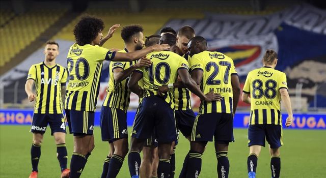 Fenerbahçe zirve takibini sürdürdü