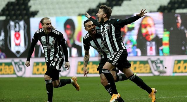Beşiktaş Süper Lig'in ilk yarısını lider tamamladı
