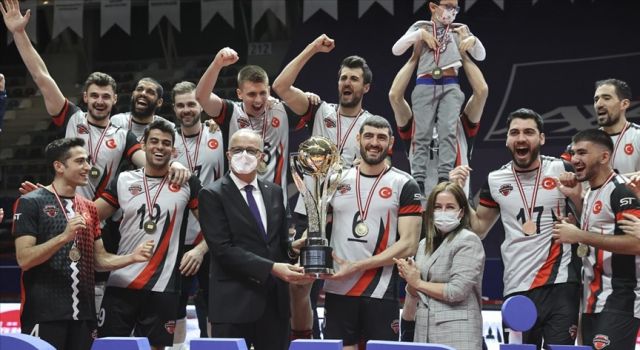 Kupa Voley'de şampiyon Spor Toto oldu