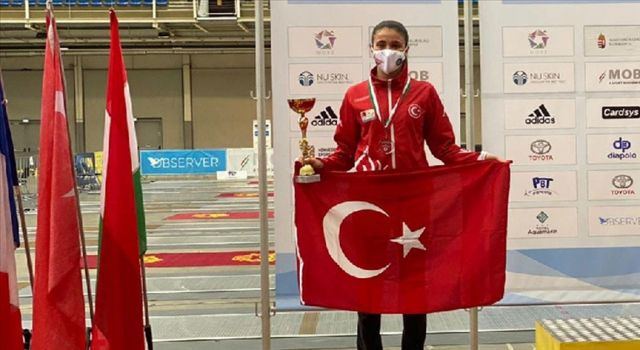 Milli pentatlet İlke Özyüksel, Laser Run'da dünya rekoru kırdı