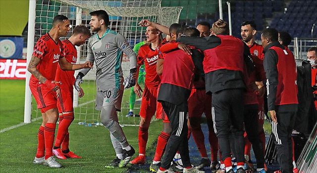 Lider Beşiktaş kritik Çaykur Rizespor maçını kazandı