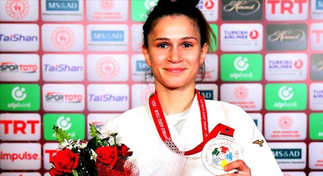 Judoda Antalya Grand Slam müsabakalarında Gülkader Şentürk bronz madalya kazandı