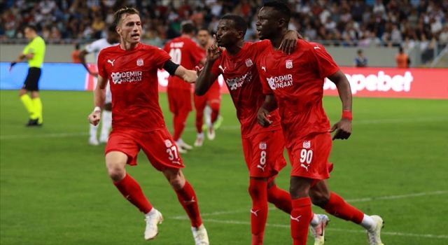 'Avrupa Gecesi'nde ilk galibiyet Demir Grup Sivasspor'dan