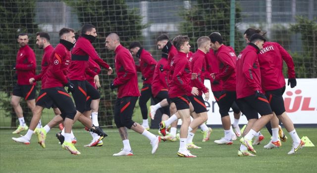 A Milli Futbol Takımı Cebelitarık ve Karadağ maçlarının hazırlıklarını sürdürdü