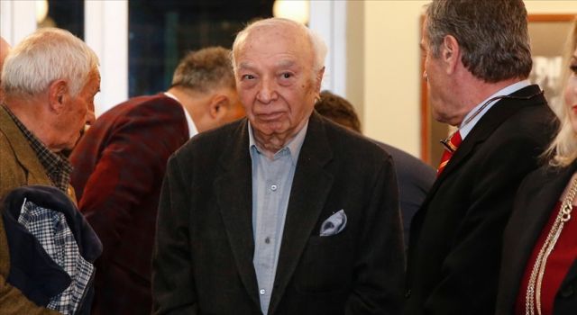 Galatasaray Kulübünün eski başkanı Selahattin Beyazıt vefat etti