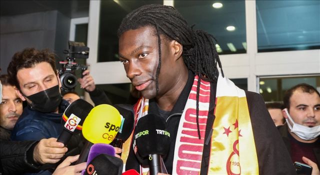 Bafetimbi Gomis, Galatasaray için İstanbul'da