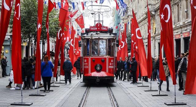 İstiklal Caddesi'nde yeni tedbirler alındı