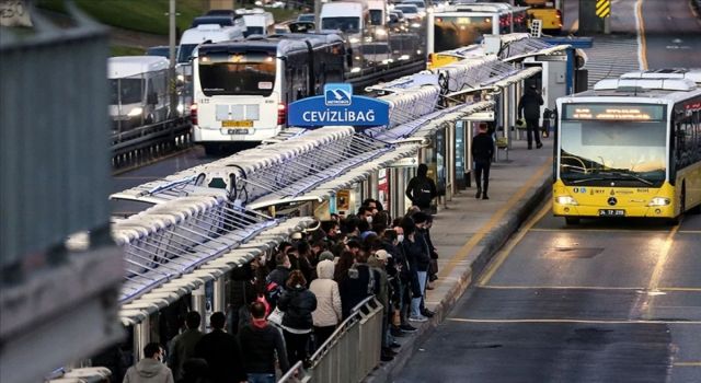 İstanbul'da toplu ulaşıma bir zam daha