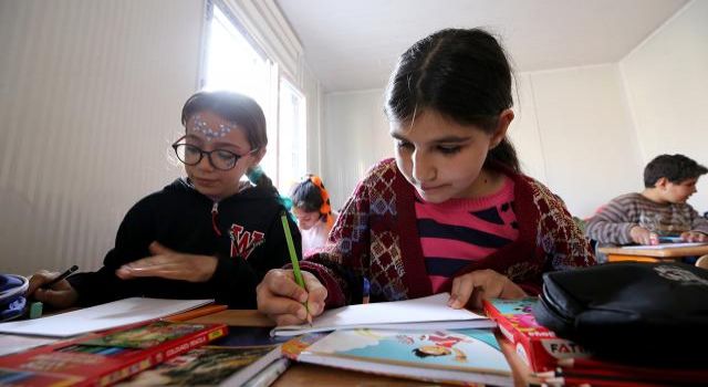 202 bin 817 öğrenci başka illere nakledildi