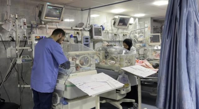 Gazze'nin kuzeyinde 2 bebek daha açlıktan öldü