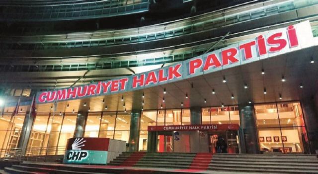 CHP'de 120 bin istifa