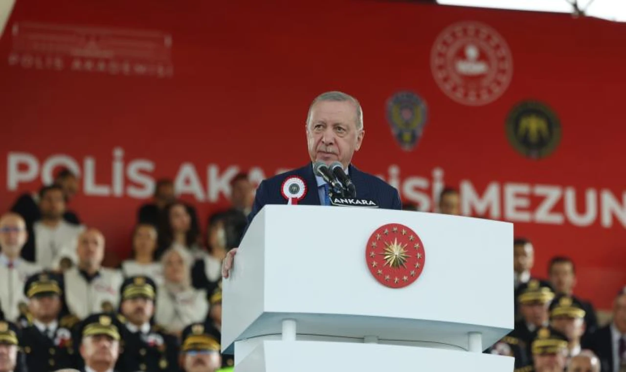 Rüşvetçileri adaletten kaçırmak için kimse polise, yargıya iftira atamaz