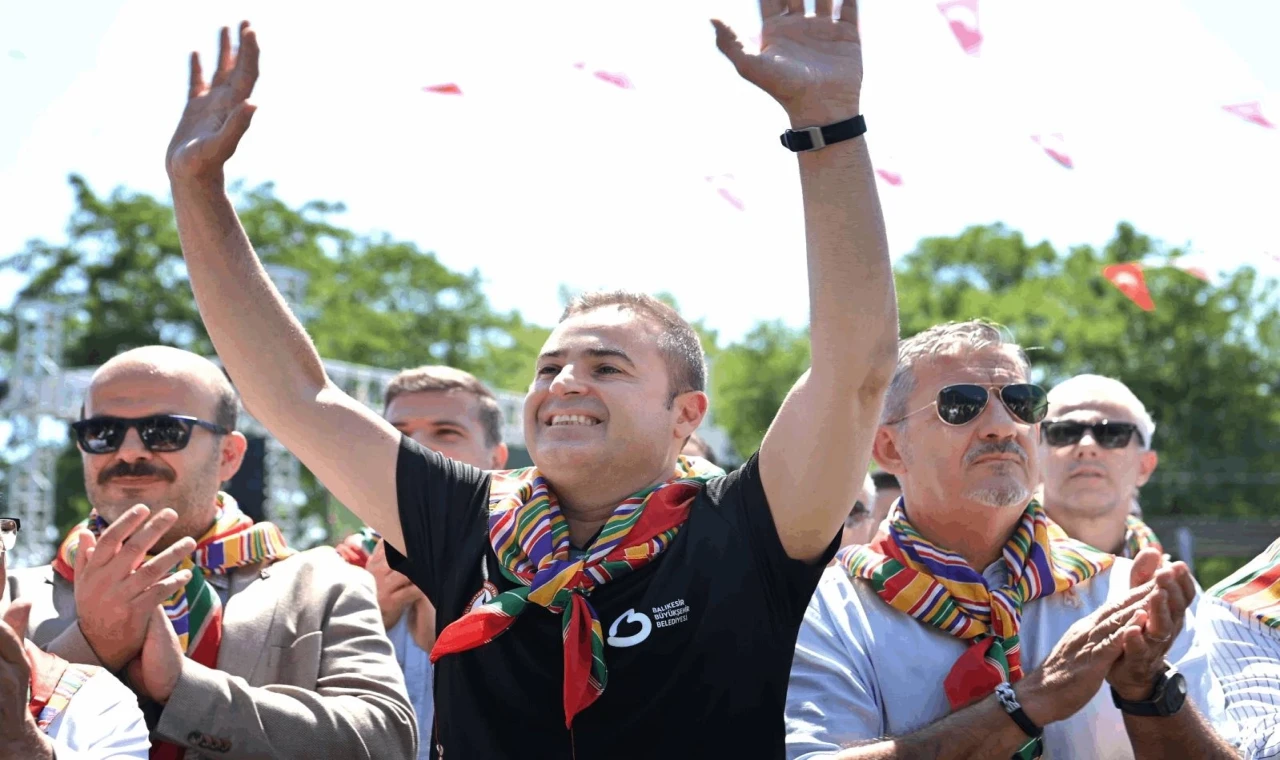 1730 pehlivan altın kemer için kol bağlayacak