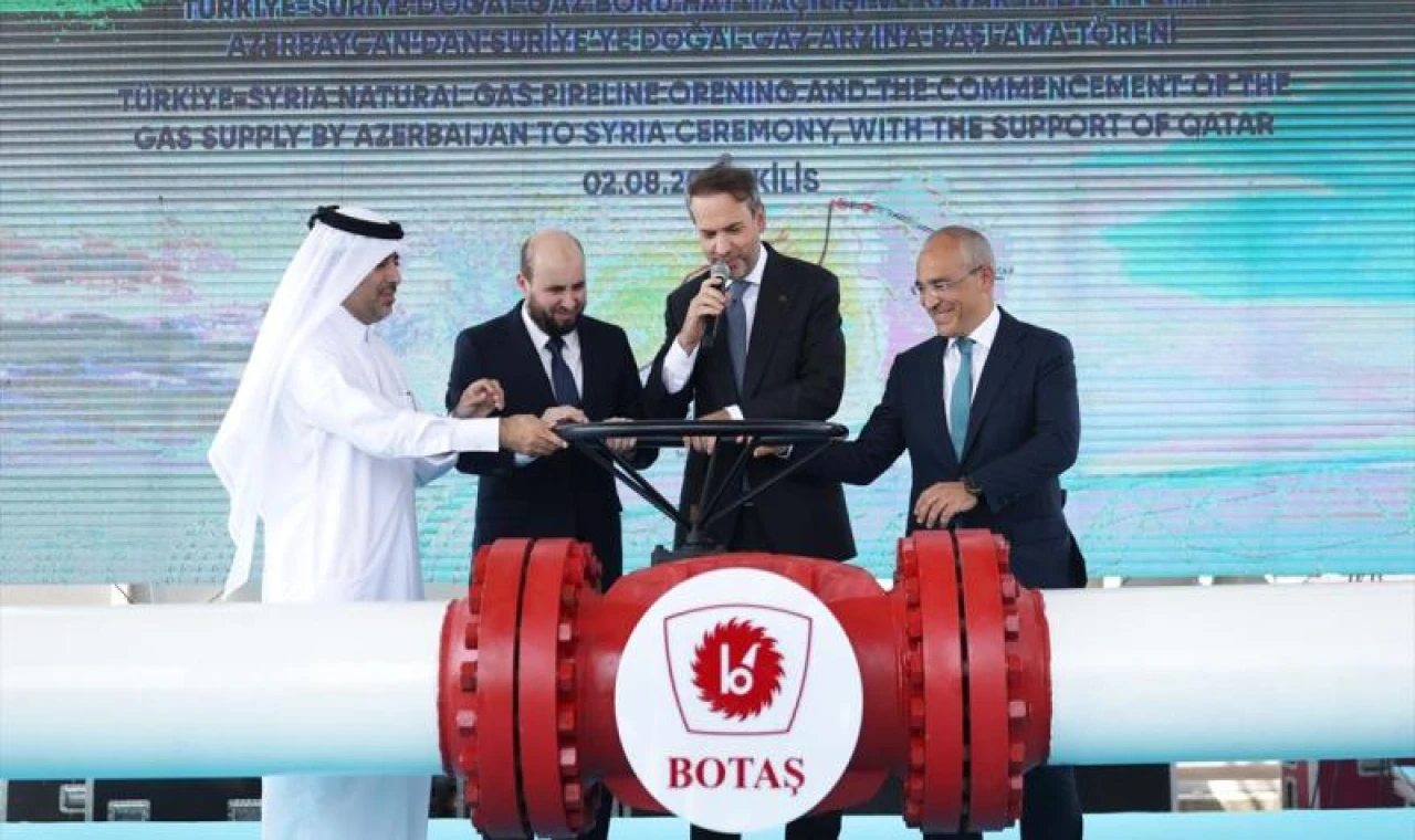 Türkiye'den Suriye'ye ilk doğal gaz akışı başladı
