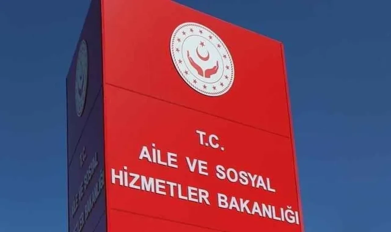 Sokakta uyuyan çocuk ve kardeşleri devlet korumasında