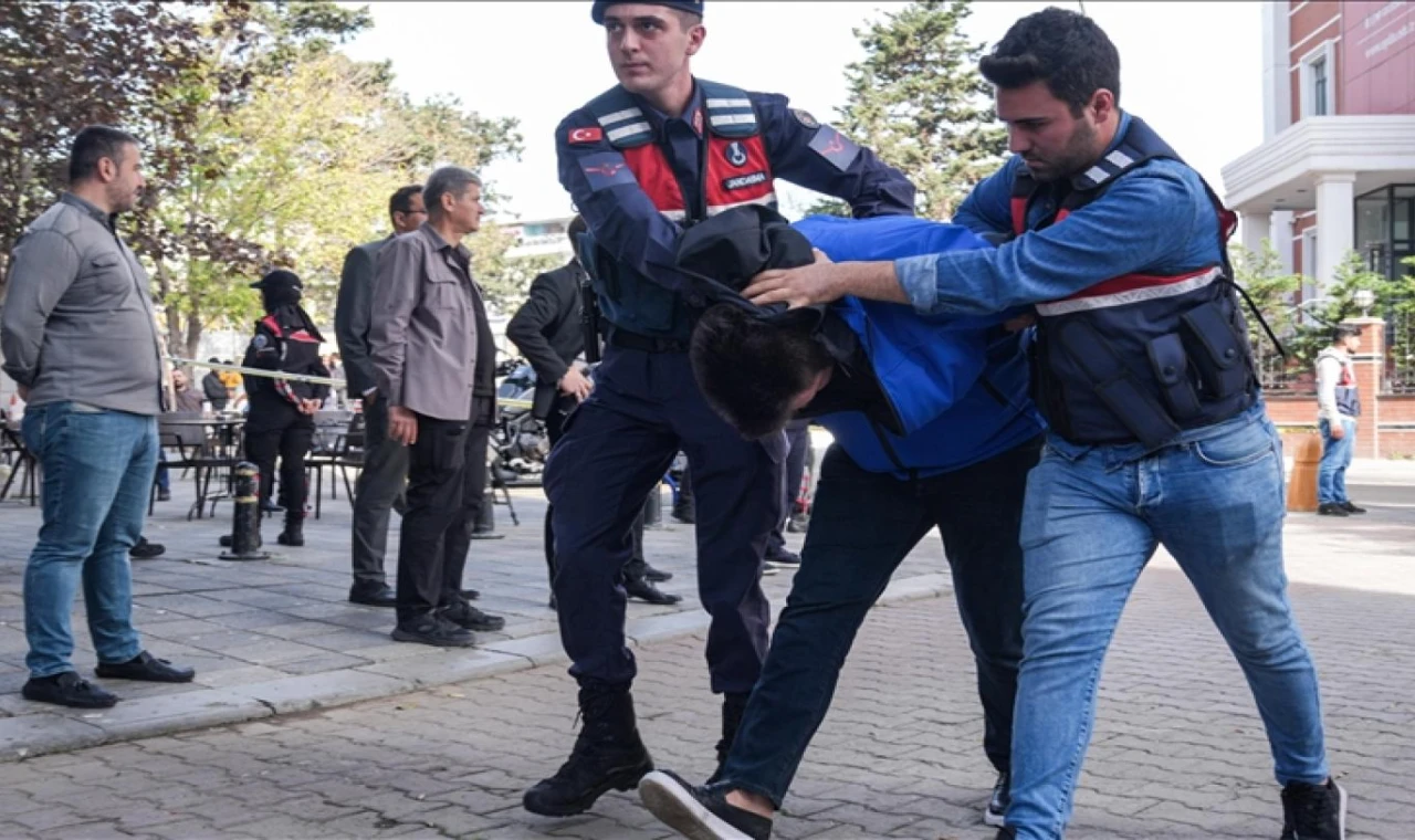Yenidoğan Çetesi: Savcıya tehdit yargılanması başladı