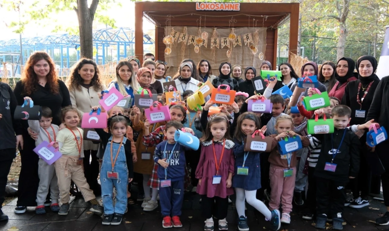 Çocuklar deprem gerçeğini oyunlarla öğreniyor