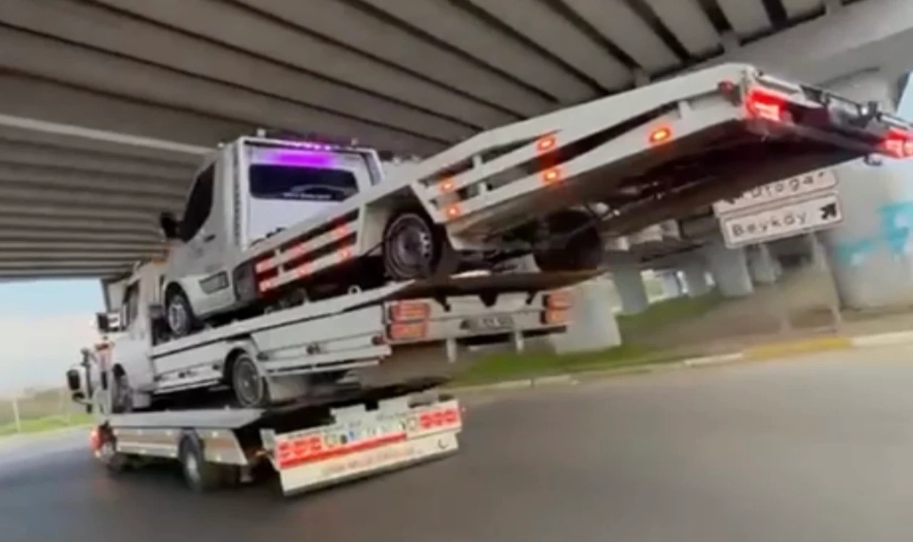 Üç çekicinin üst üste taşındığı görüntüler tedirginlik yarattı