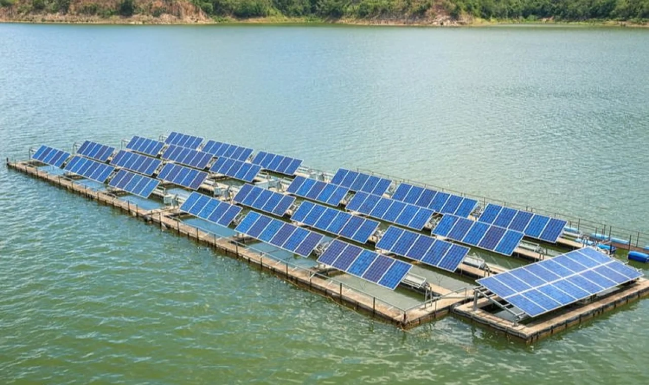 Enerji rotası değişiyor... Yüzer GES’ler devreye giriyor!