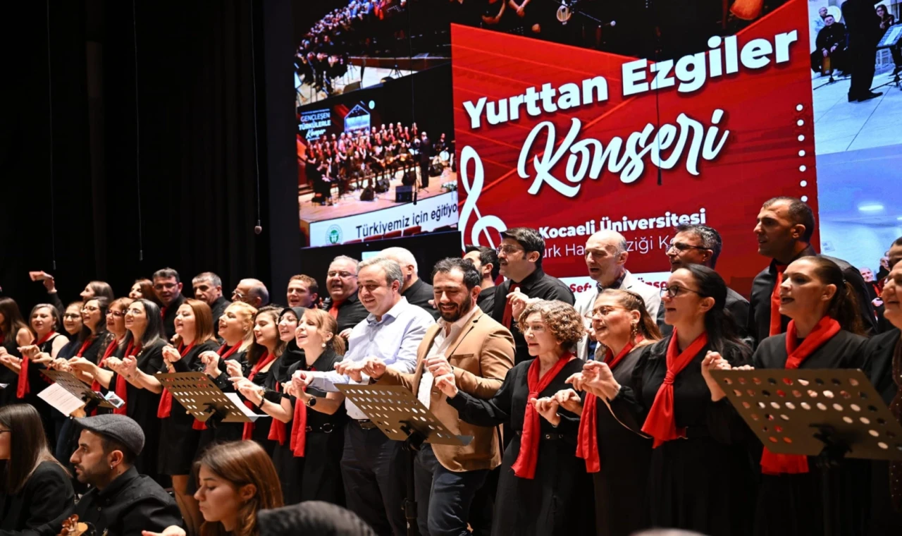 Gençleşen Türkülerle yurttan ezgiler rüzgarı