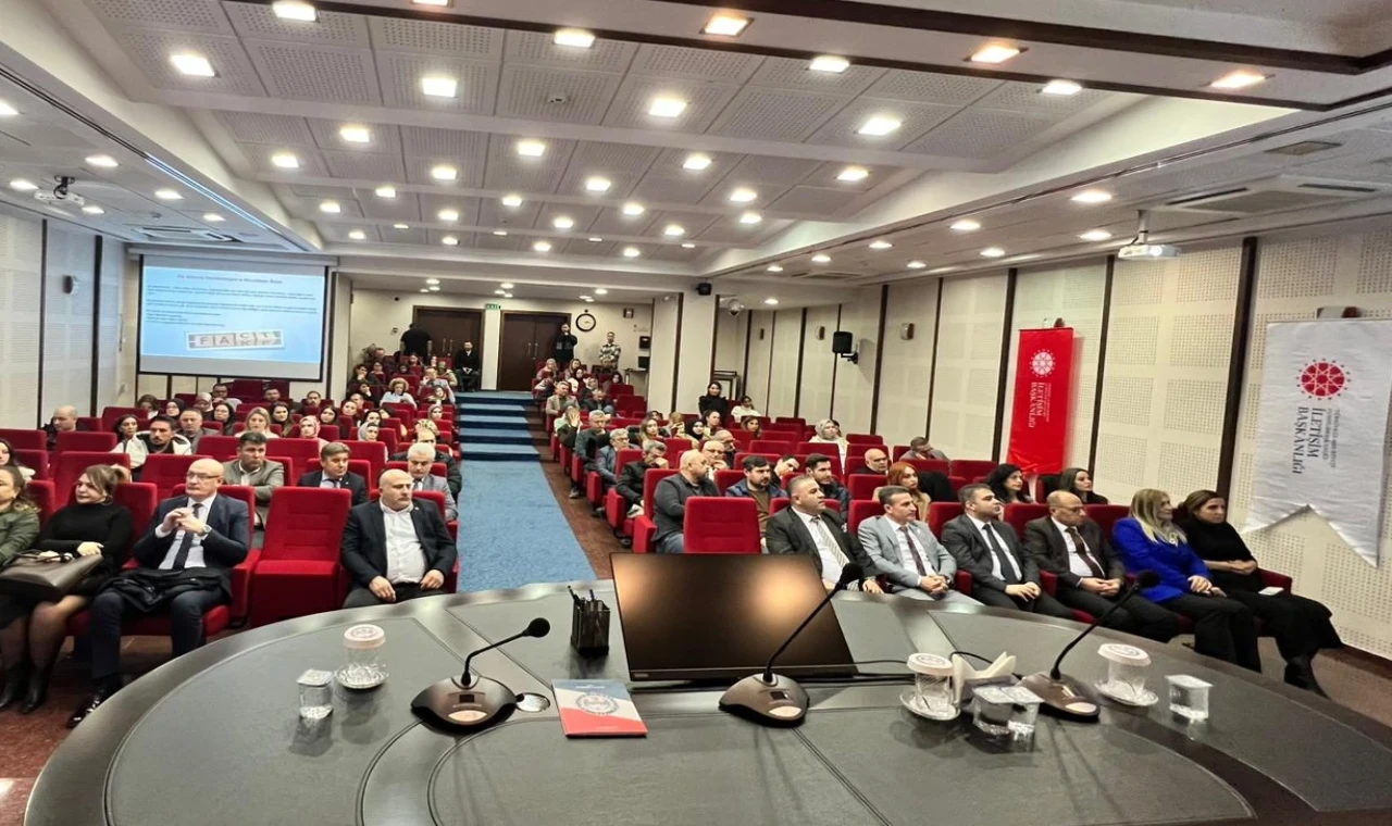 Trabzon’da İletişim’den dezenformasyon ve dijital dolandırıcılıkla mücadele eğitimi