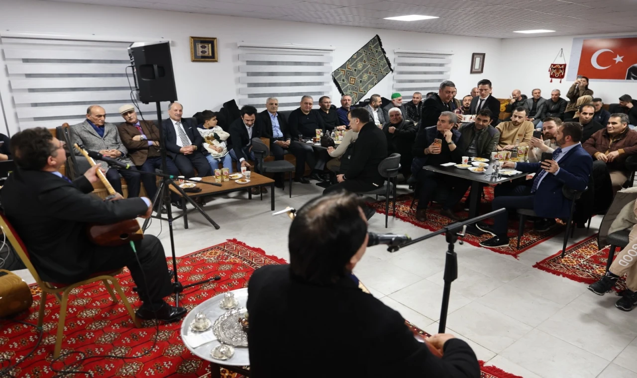 Aşıklar Kıraathanesi’nde geleneksel ramazan coşkusu