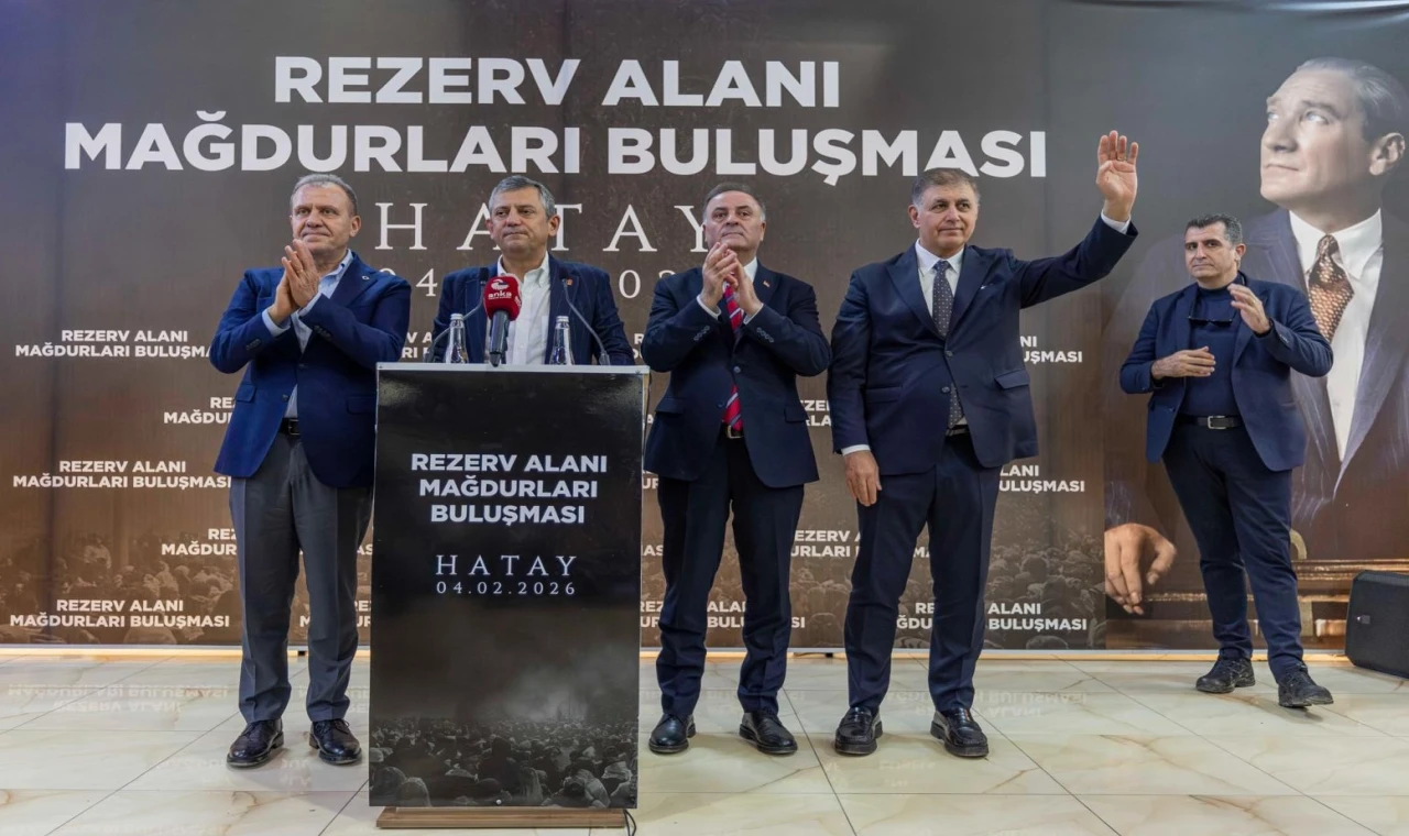 CHP’li başkanlar Hatay’da depremzedelerle buluştu