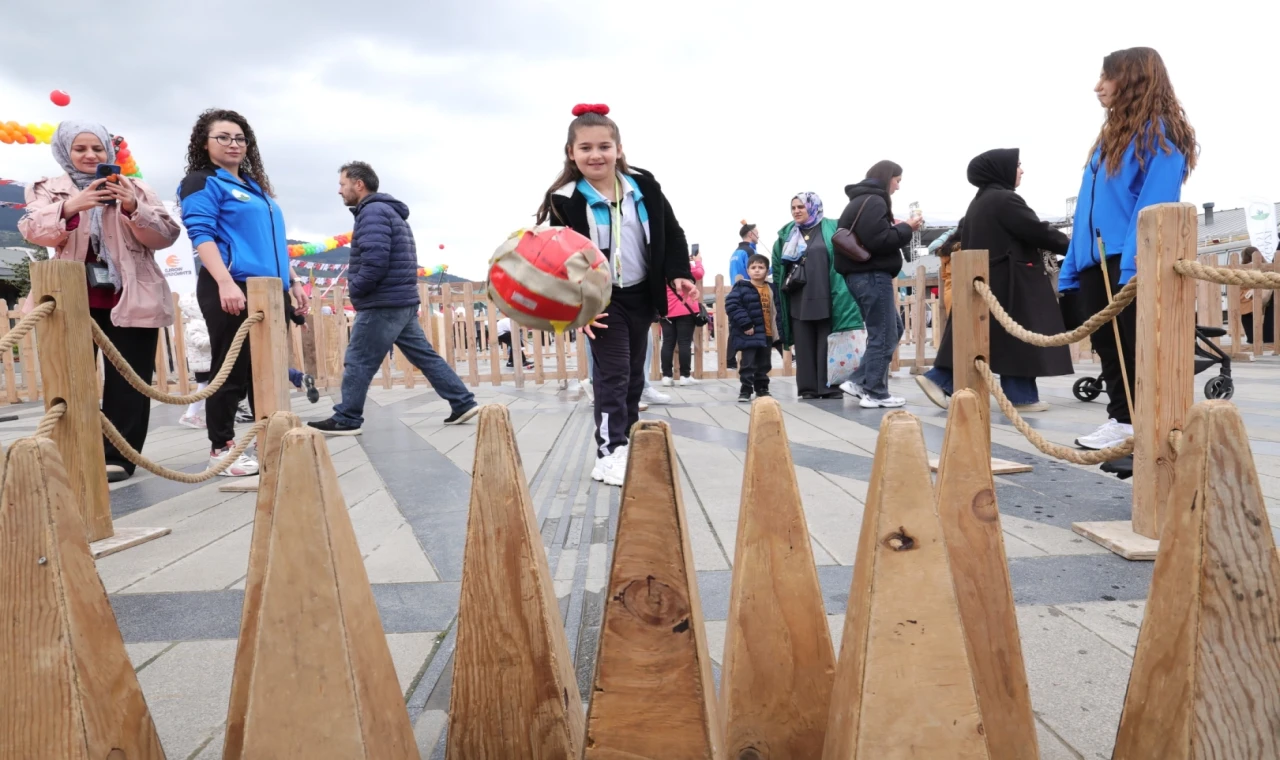 Bursa'da çocuklara özel meydan