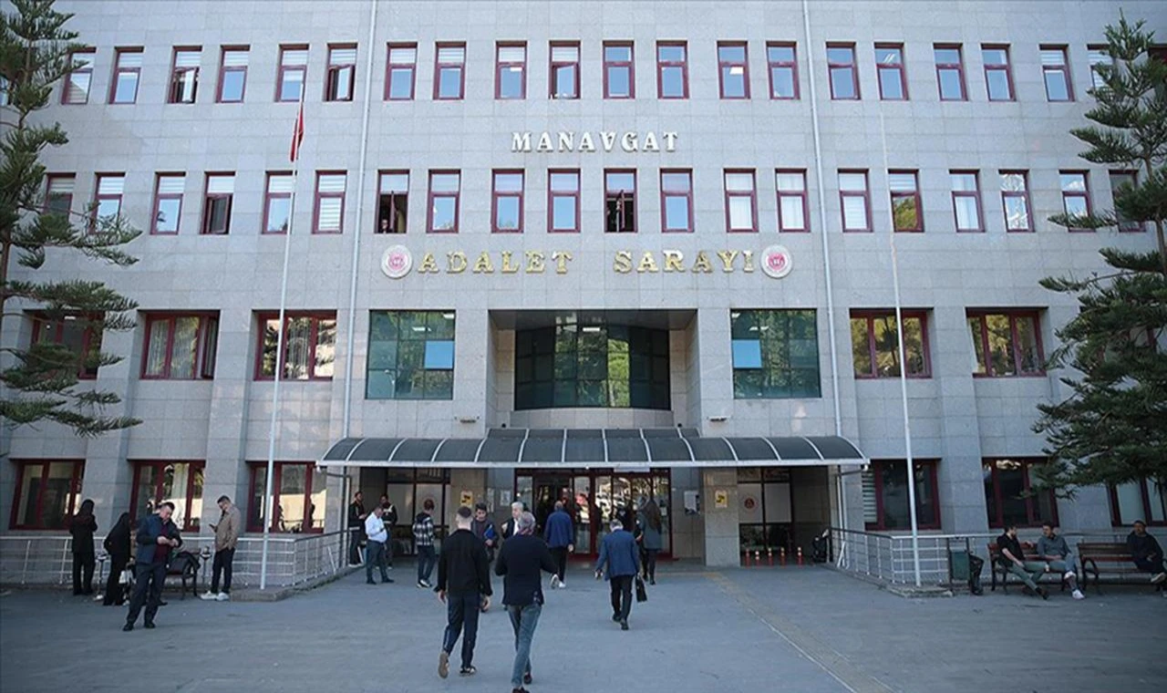 Tatlı kutusunda rüşvet davasında karar çıktı