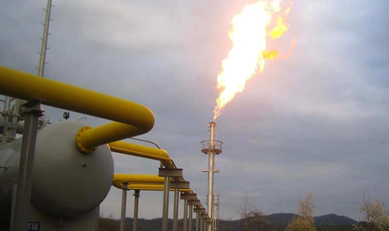 Azerbaycan'dan Türkiye'ye 33 milyar metreküp doğal gaz arzı için anlaşma imzalandı