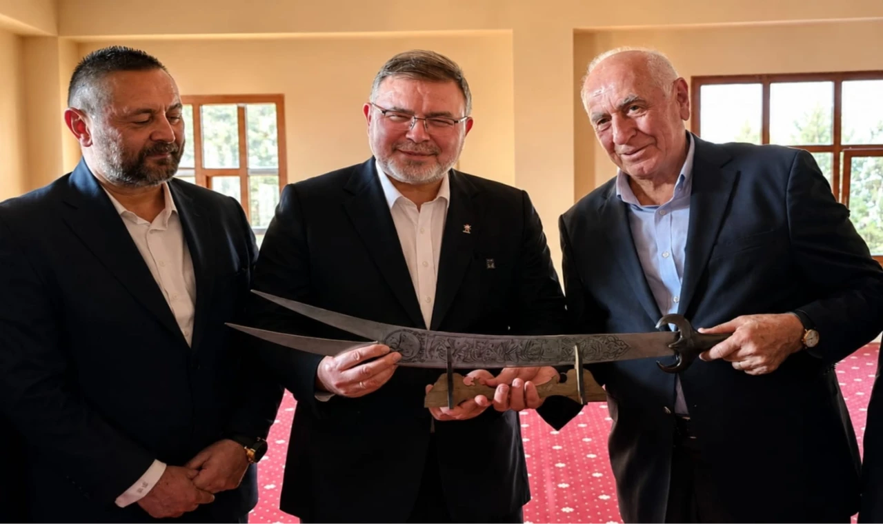 İzmir Karşıyaka’da Muharrem Lokması buluşması
