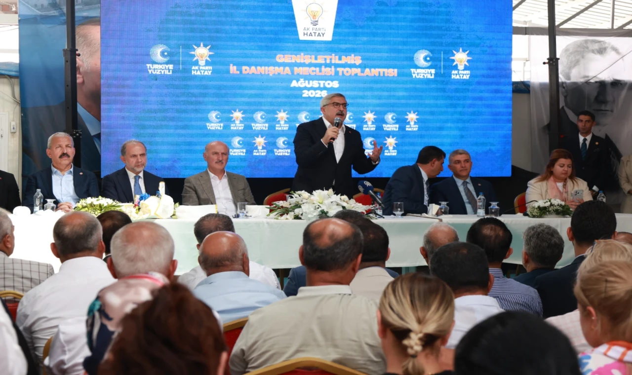 AK Parti’nin rakibi AK Parti’dir. Kendimizle yarışıyoruz