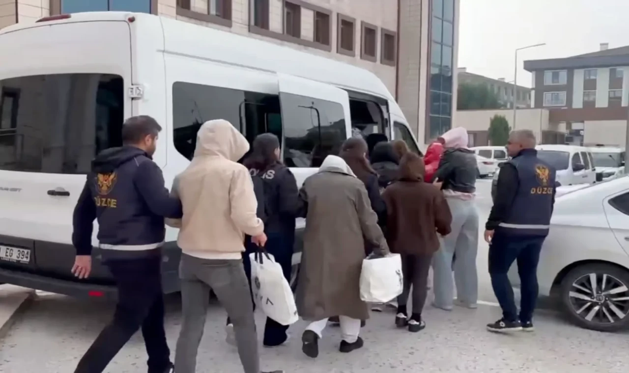 Masaj salonlarına yönelik fuhuş operasyonu