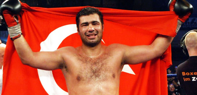 Sinan Şamil Sam hayatını kaybetti