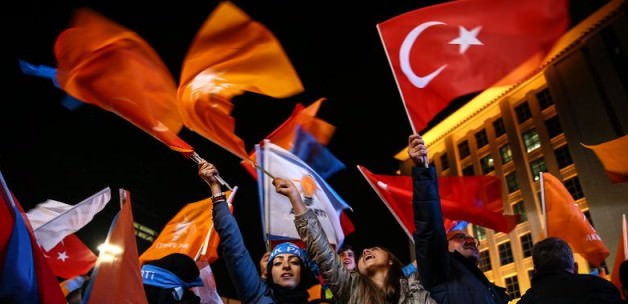 İş dünyası sonuçtan memnun