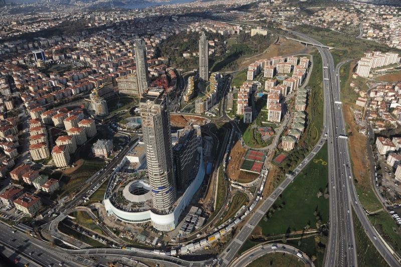 Büyükşehire ait taşınmazlar ilçe belediyelerine devredildi