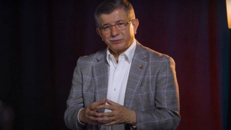 Davutoğlu'ndan çok konuşulacak itiraf