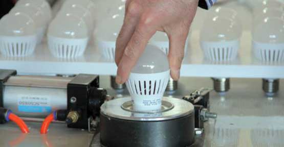 Elazığ'da Robot Teknolojisiyle Led Ampul Üretecek