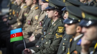 Azerbaycan ordusu Dağlık Karabağ'daki savaşta 2 bin 802 şehit verdi