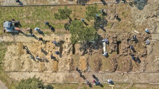 Edremit Belediyesi koronavirüsten vefat eden vatandaşların cenazelerini ortada bıraktı