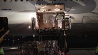 Çin'den sipariş edilen Kovid-19 aşılarının ikinci partisini taşıyan uçak Türkiye'ye geldi