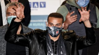 Cenk Tosun Beşiktaş için İstanbul'da