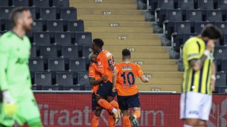 Medipol Başakşehir, Fenerbahçe'yi uzatmalarda kupanın dışına itti