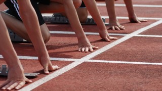 Milli atlet Elif Polat'tan 300 metre salon rekoru