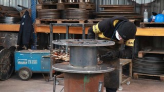 Tel ve kablo sektörünün imalatta kullandığı çelik makaralar Kocaeli'den