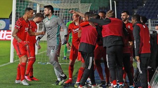 Lider Beşiktaş kritik Çaykur Rizespor maçını kazandı