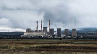 Ekonomileri fosil yakıtlara bağımlı ülkelerin dönüşüm ihtiyacı derinleşiyor