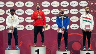 Avrupa Gençler Güreş Şampiyonası'nda serbest stil 97 kiloda Polat Polatçı altın madalya kazandı